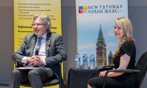 “Cоюз дієвих” замість “Коаліції рішучих”. УНО організувало зустріч та відверту розмову з сенатором Стенлі Кучером в Оттаві