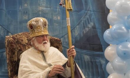 Зал Тризуб як традиційний простір святкування Святого Миколая для українських дітей